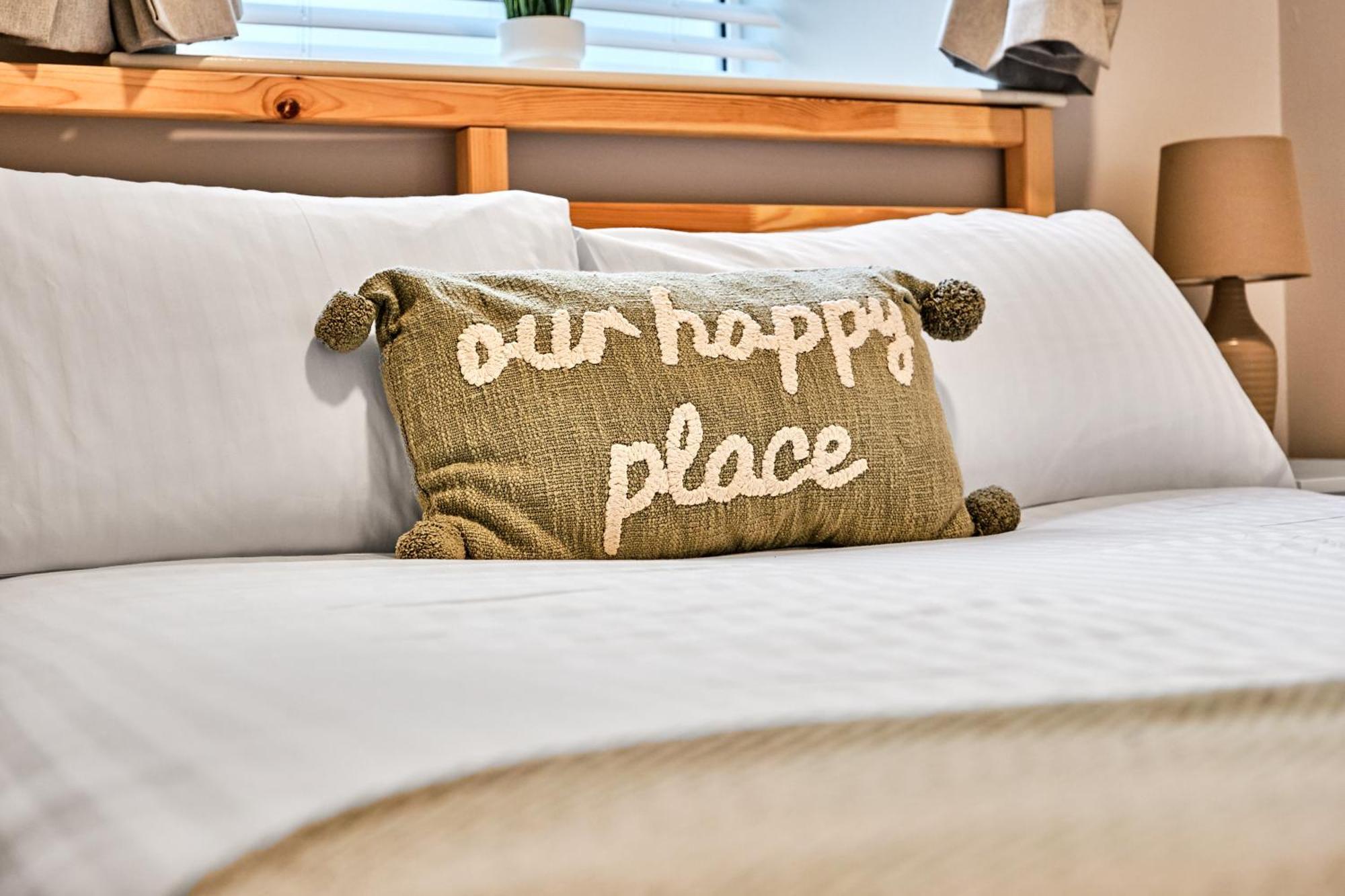 1 Dunluce Park - Portrush By The Sea Apartment Екстериор снимка
