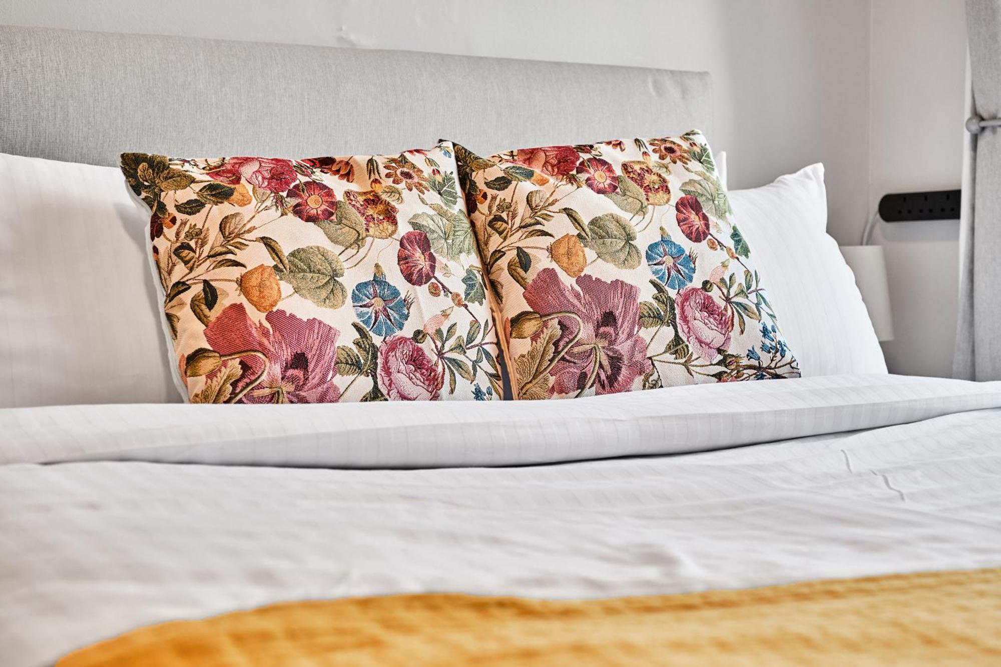 1 Dunluce Park - Portrush By The Sea Apartment Екстериор снимка